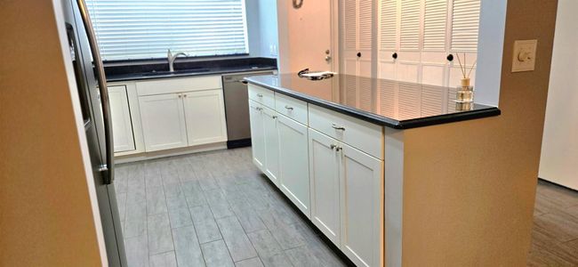 APT-102 - 2006 S Federal Hwy, Condo with 2 bedrooms, 2 bathrooms and null parking in Boynton Beach FL | Image 5