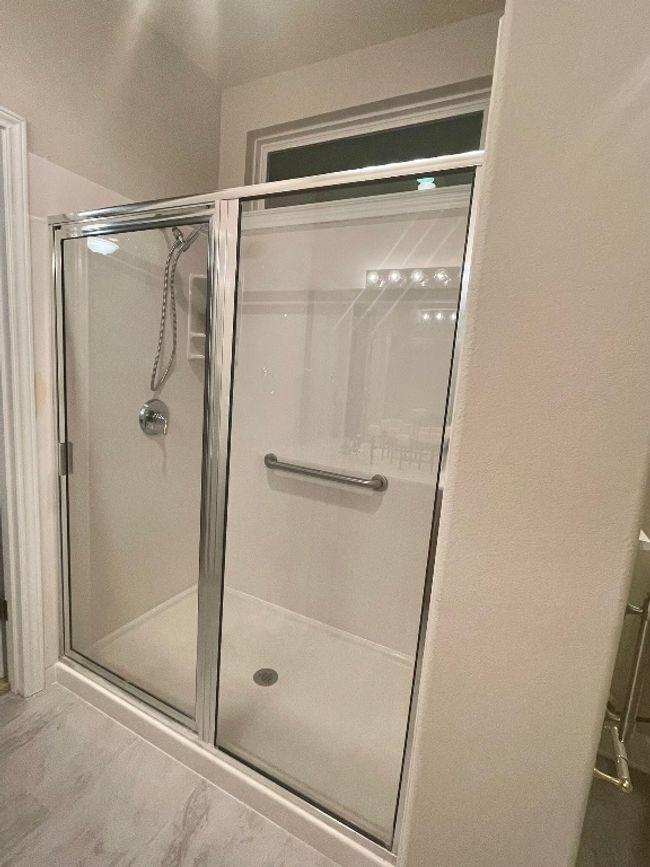 Full bath with a stall shower | Image 10