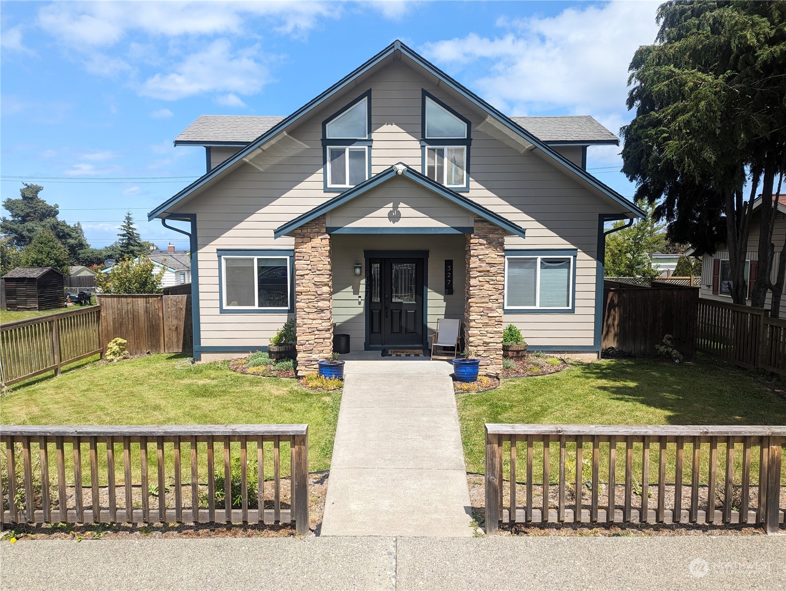 10th St, Port Angeles, WA 98362