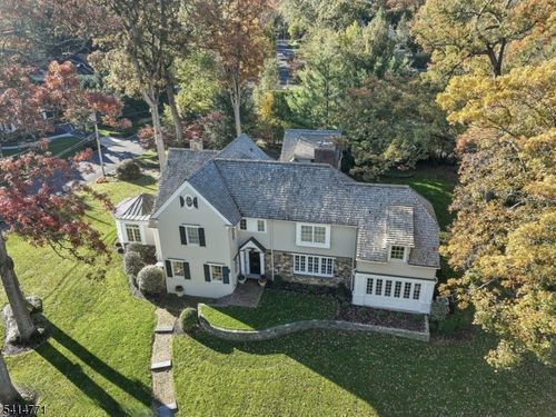 55 Oxbow Ln, Summit, NJ, 07901-2203 | Card Image