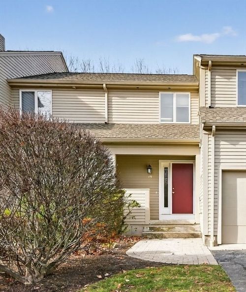 15-15 Poppasquash Rd, North Attleboro, MA, 02760-2490 | Card Image