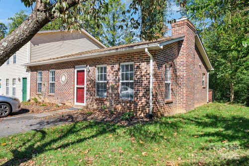 1523 20th Ave Ne, Hickory, NC, 28601-2184 | Card Image