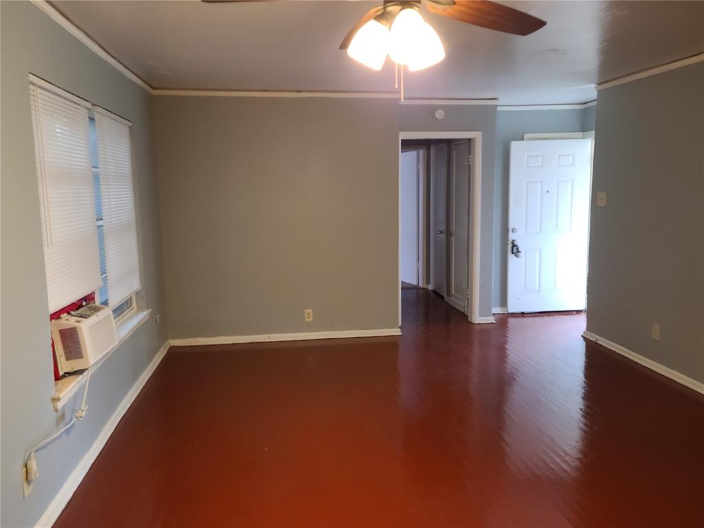 Rockford Dr, Dallas, TX 75211