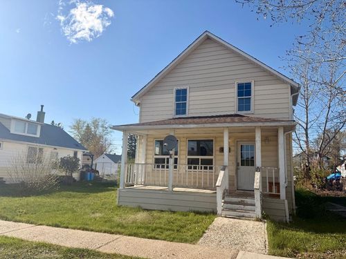 212 4 Ave W, Hanna, AB, T0J1P0 | Card Image