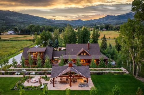 31834 Clatte Ln, Steamboat Springs, CO, 80487-9323 | Card Image
