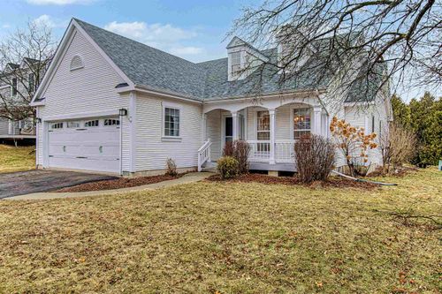 43 Iris Ln, South Burlington, VT, 05403-7540 | Card Image