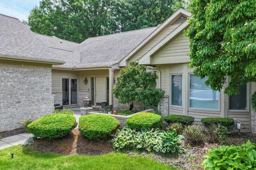 8116 Hawkcrest Drive, Grand Blanc Charter Township, MI, 48439 | Card Image