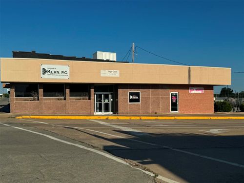 300 E Choctaw Ave, McAlester, OK, 74501-5028 | Card Image