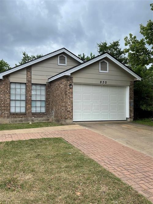 830 Mica Ln, Leander, TX, 78641-8746 | Card Image