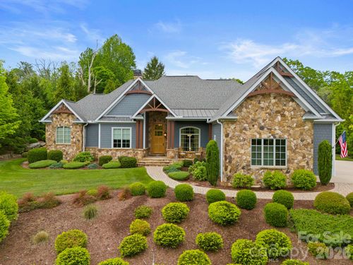 390 Shipman Pkwy, Flat Rock, NC, 28731-0709 | Card Image