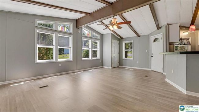 Living Room | Image 6
