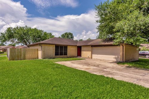 2779 Forest Point Dr, League City, TX, 77573-5739 | Card Image