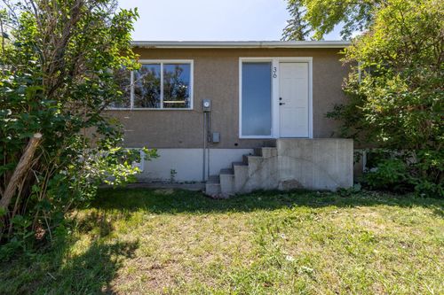 36 8 Ave W, Cardston, AB, T0K0K0 | Card Image