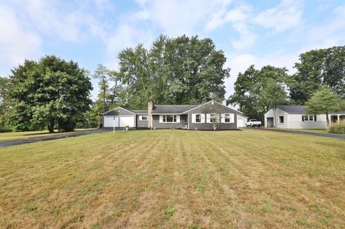 135 Crestview Dr, Delaware, OH, 43015-1416 | Card Image