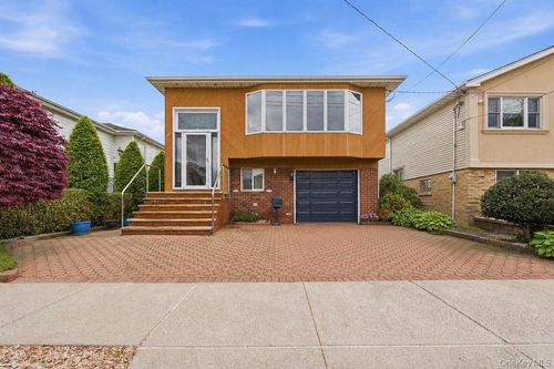 162-19 85th St, Howard Beach, NY, 11414-3324 | Card Image