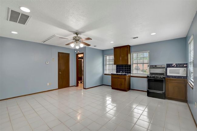 17010 Windrow Dr, House other with 4 bedrooms, 4 bathrooms and 2 parking in Spring TX | Image 21
