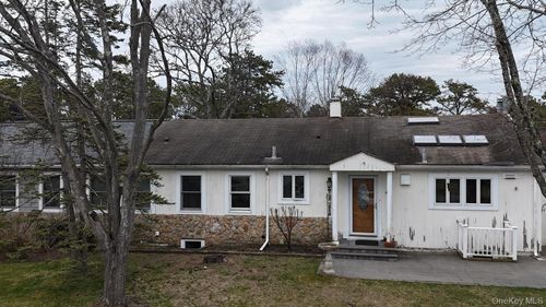 a-757A Mccord St, Westhampton Beach, NY, 11978 | Card Image