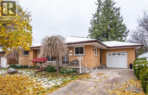 6 Monroe St, Cambridge, ON, N1R2C5 | Card Image