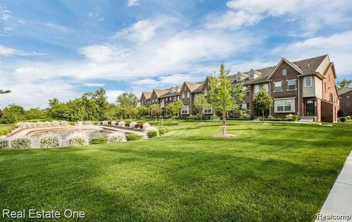 13103 Woodridge Cir, Plymouth, MI, 48170-3891 | Card Image