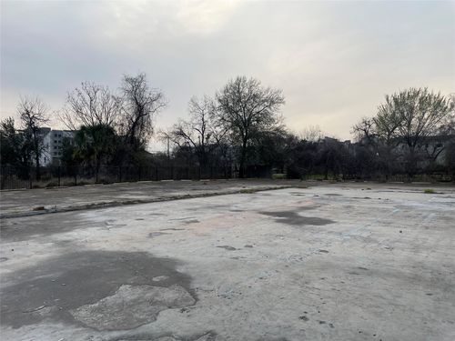 3402 Emancipation Ave, Houston, TX, 77004-4271 | Card Image