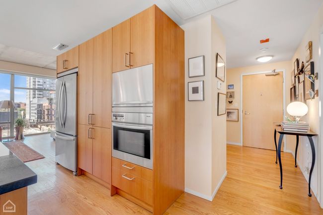 APT-503 - 201 W Grand Ave, Condo with 2 bedrooms, 2 bathrooms and 1 parking in CHICAGO IL | Image 9
