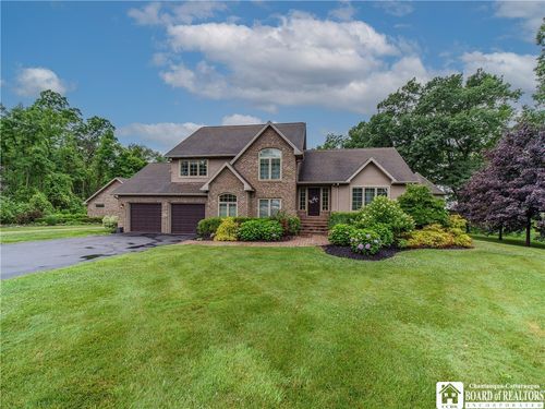 5630 W Lake Rd, Fredonia, NY, 14063-9613 | Card Image
