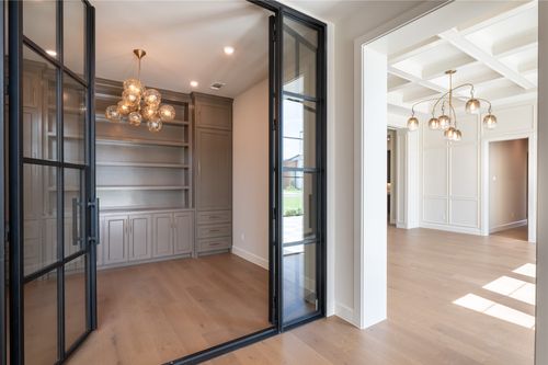 102 Deer Crossing Rd, Gunter, TX, 75058-4126 | Card Image