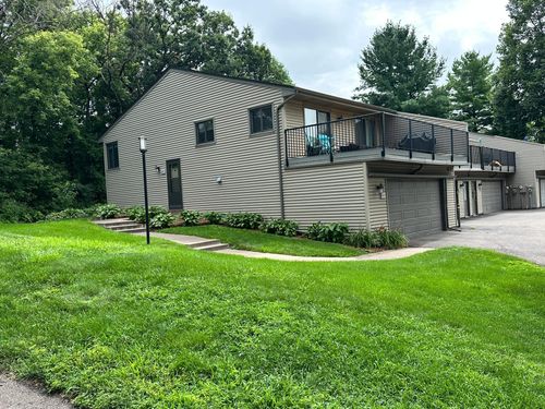 4371 Arden View Ct, Arden Hills, MN, 55112-1946 | Card Image