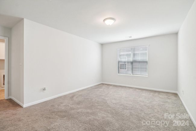 Upstairs Loft | Image 23