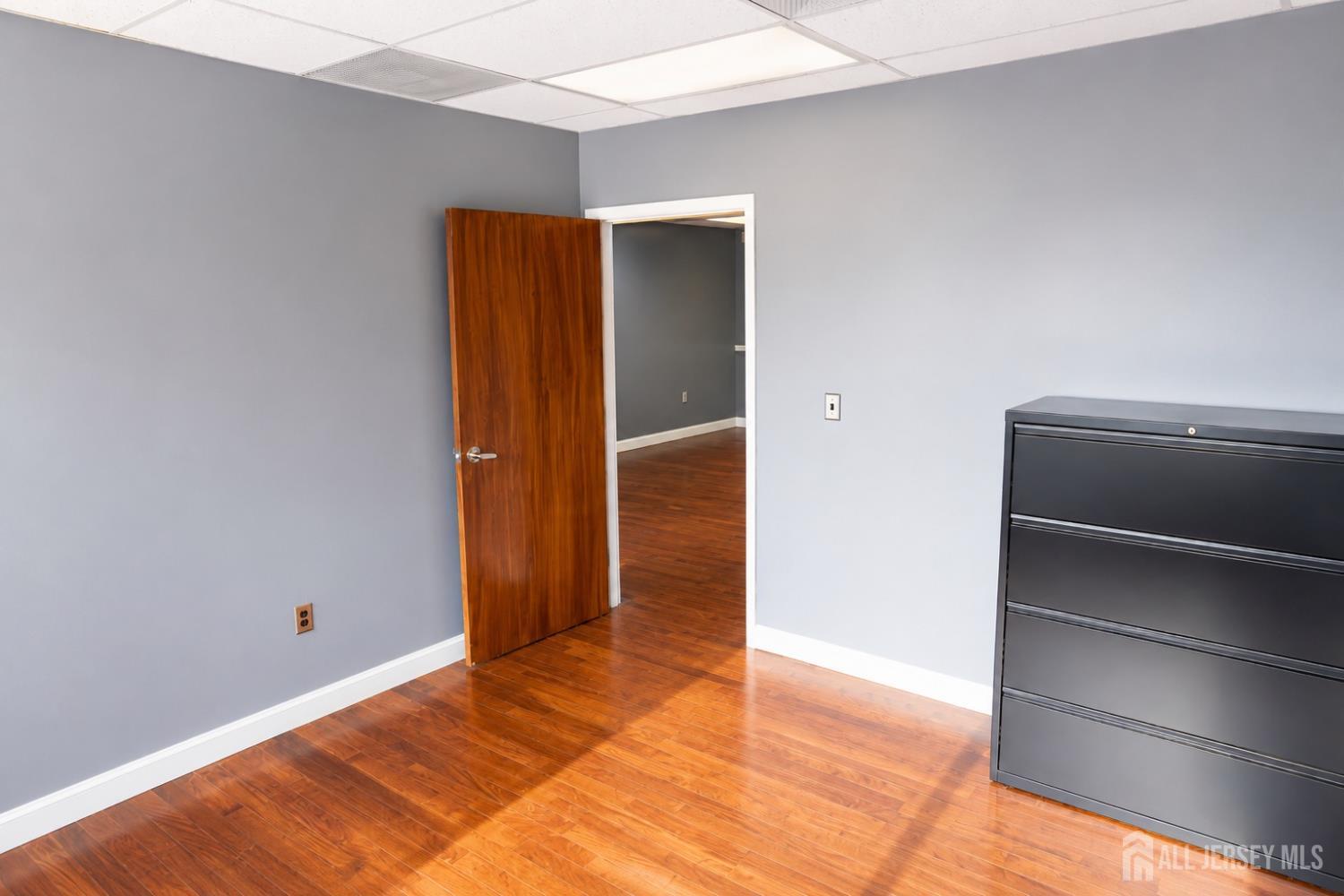 Commercial Sale in Edison 5