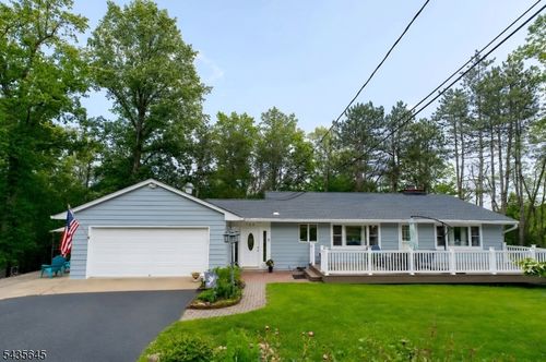 103 Asbury Rd, Hackettstown, NJ, 07840-4926 | Card Image