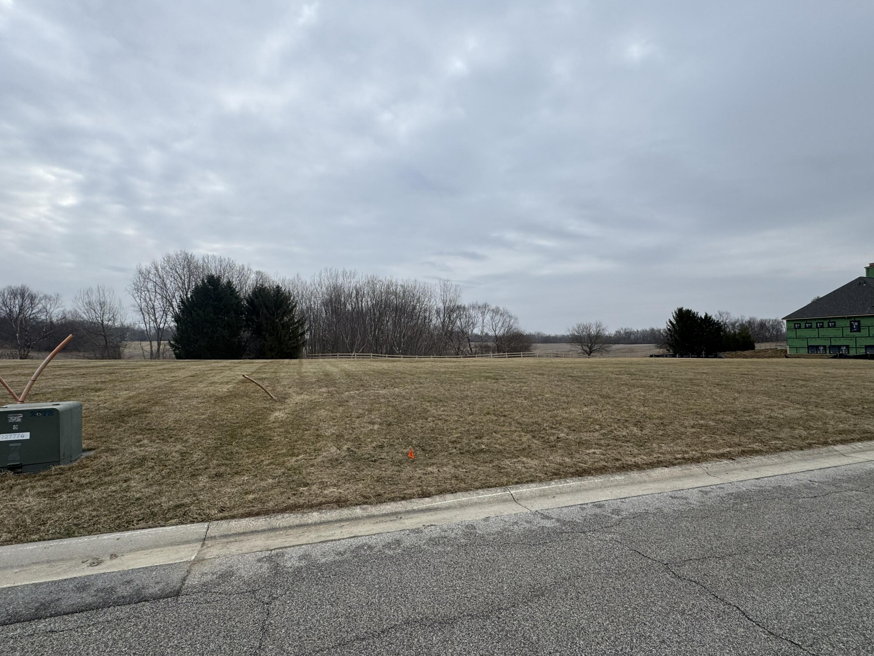 Land in Chesterton 3