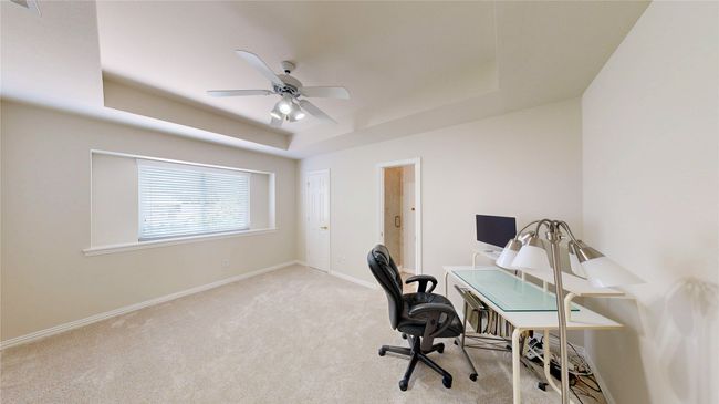 Bedroom 3 - tray ceiling & walk-in closet | Image 32