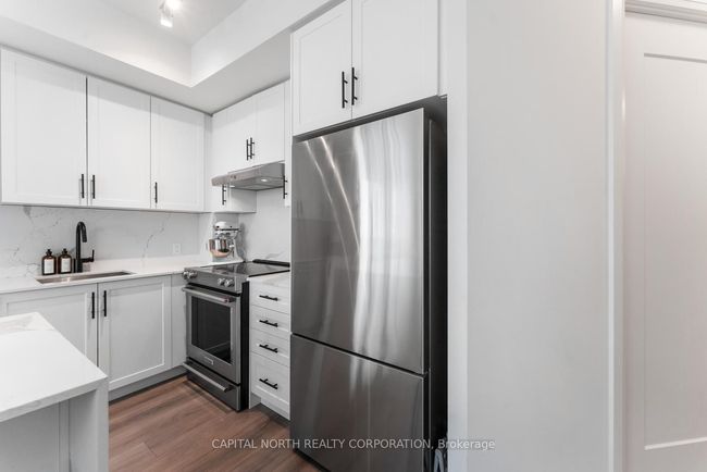 1011 - 9000 Jane St, Condo with 2 bedrooms, 2 bathrooms and 1 parking in Concord ON | Image 16