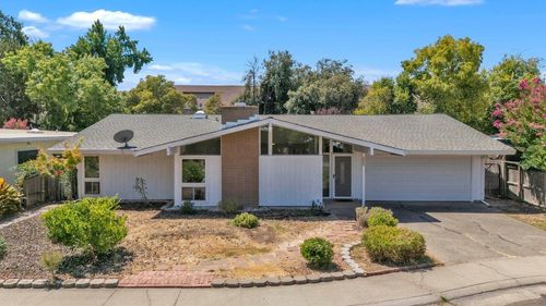 4147 Scranton Cir, Carmichael, CA, 95608-1330 | Card Image