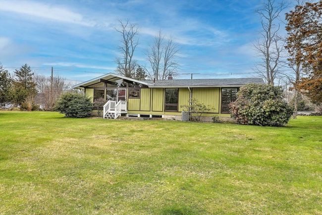 622 Pike Ave, House other with 3 bedrooms, 2 bathrooms and 4 parking in Attleboro MA | Image 42