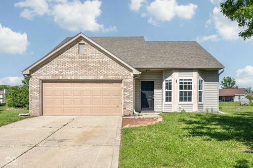1355 Egret Ln, Greenwood, IN, 46143-7493 | Card Image