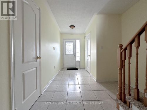 24 Crittenden Dr, Keswick, ON, L4P4E7 | Card Image