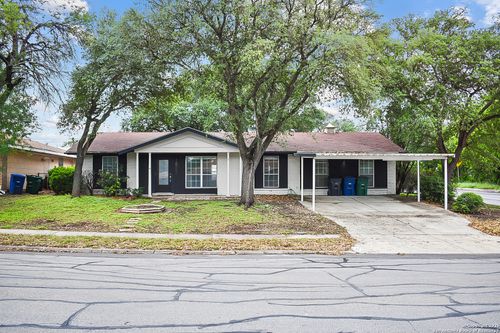 5002 Crusade Dr, San Antonio, TX, 78218-2714 | Card Image