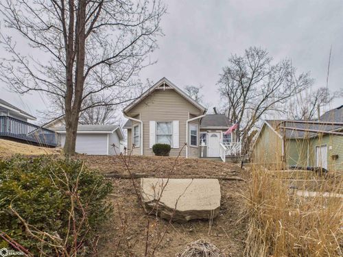 1220 N Wapello St, Ottumwa, IA, 52501-1849 | Card Image