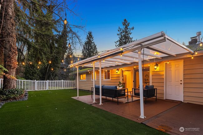 828 2 Nd Ave, House other with 3 bedrooms, 2 bathrooms and 1 parking in Kirkland WA | Image 28