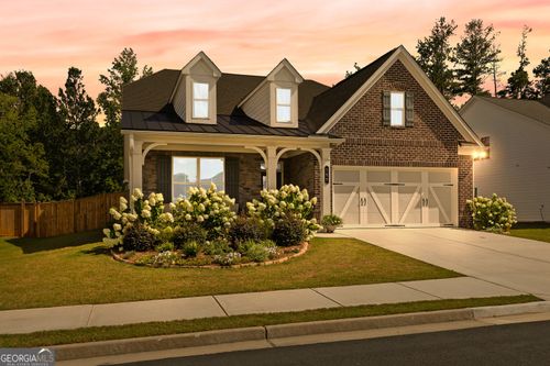 180 Plainfield St, Fayetteville, GA, 30215-2076 | Card Image