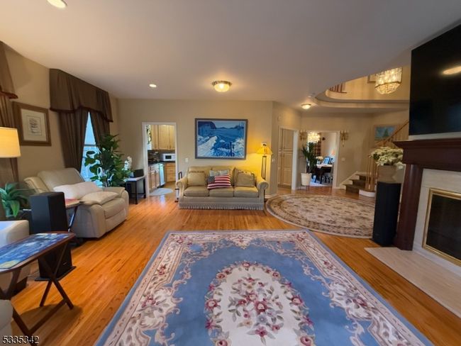 4 Sevell Cir, Townhouse with 3 bedrooms, 2 bathrooms and null parking in Clark NJ | Image 9