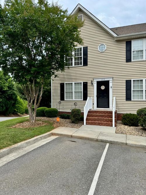 unit-100-1810 Broadway St, LYNCHBURG, VA, 24501-5605 | Card Image