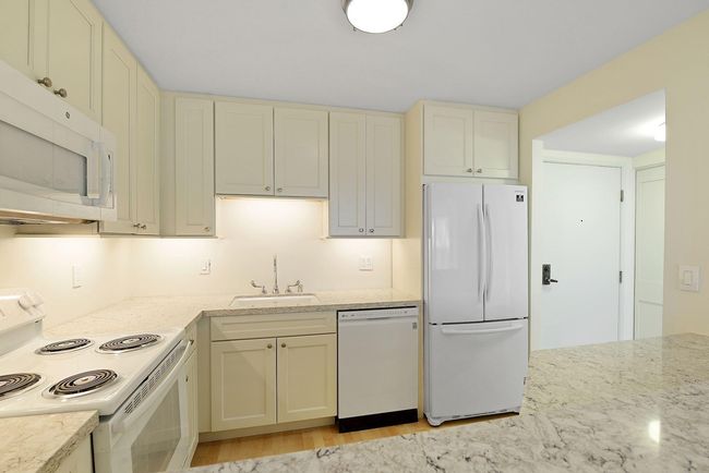 Efficient kitchen layout | Image 8