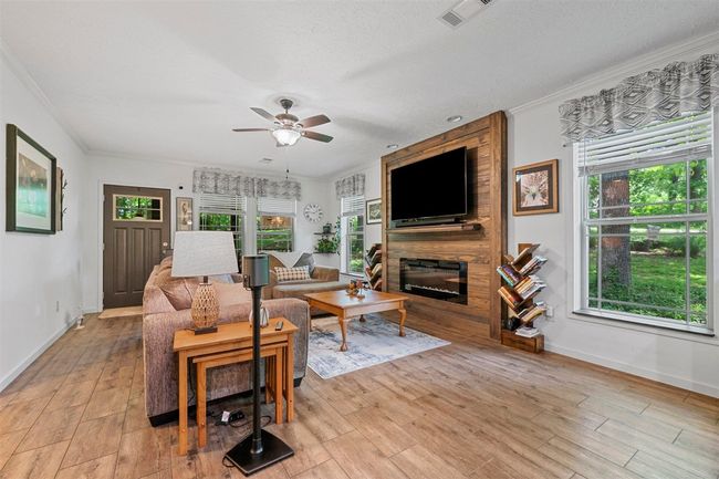 701 Runaway Dr, House other with 3 bedrooms, 2 bathrooms and null parking in Fountain Run KY | Image 6