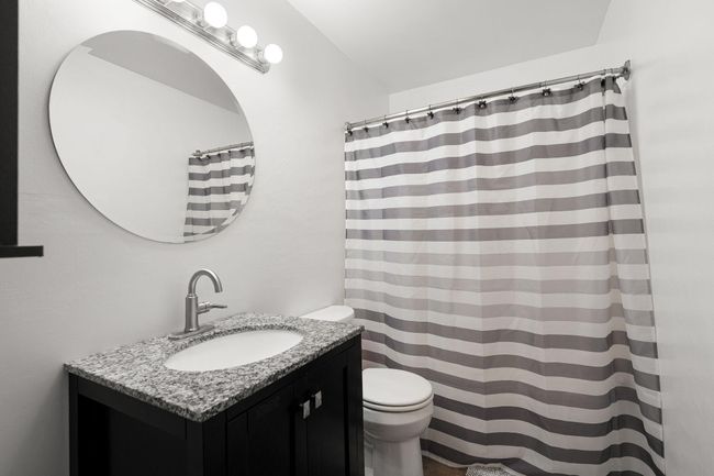 38-web-or-mls-1015-16th-st-sw.jpg | Image 26