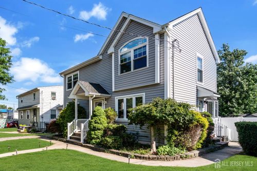 3 N Smith St, Avenel, NJ, 07001-1717 | Card Image
