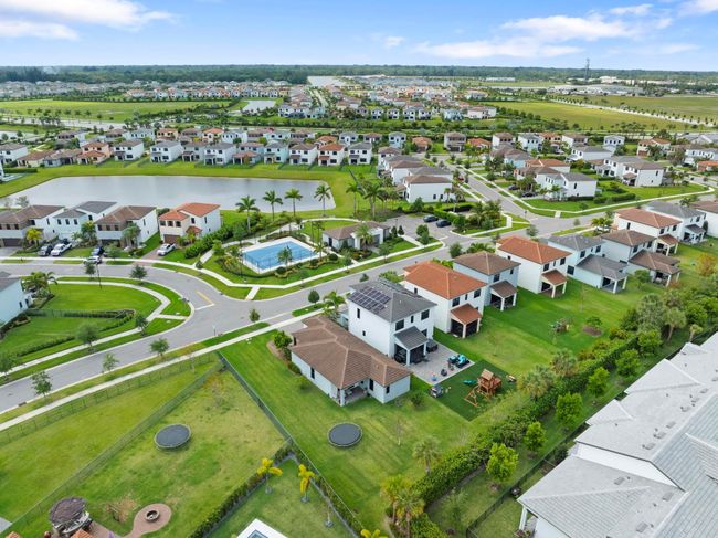 16450 Sandy Shore Dr, House other with 2 bedrooms, 2 bathrooms and null parking in Westlake FL | Image 43