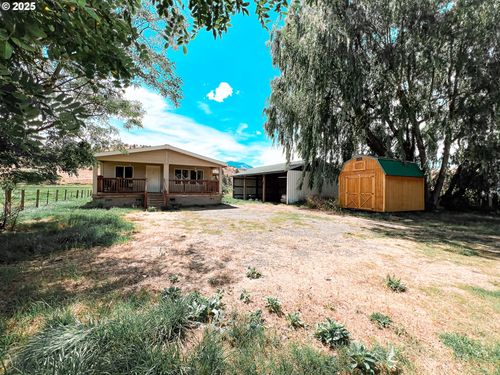 69 W Riverside, Mount Vernon, OR, 97865-3436 | Card Image